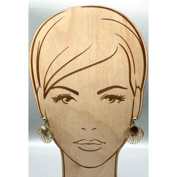 Vintage Filigree Plume Earrings, Lacy Gold Tone Art Deco Clip Ons - Picture 3 of 5